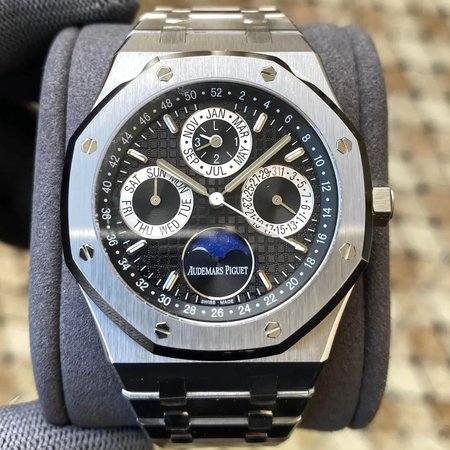 Audemars Piguet Royal Oak 26597PT.OO.1220PT.01 APS Factory Black Dial