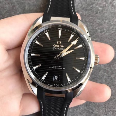 Omega Seamaster 220.12.41.21.01.001 VS Factory Black Dial Strap