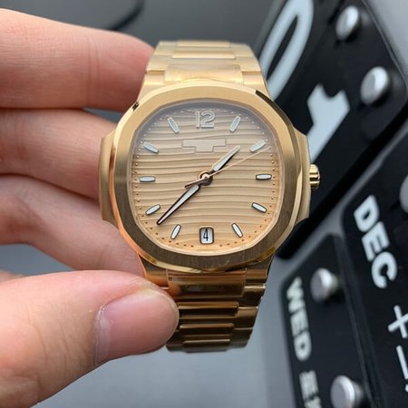 Patek Philippe Nautilus 7118/1R-010 3K Factory Gold Strap